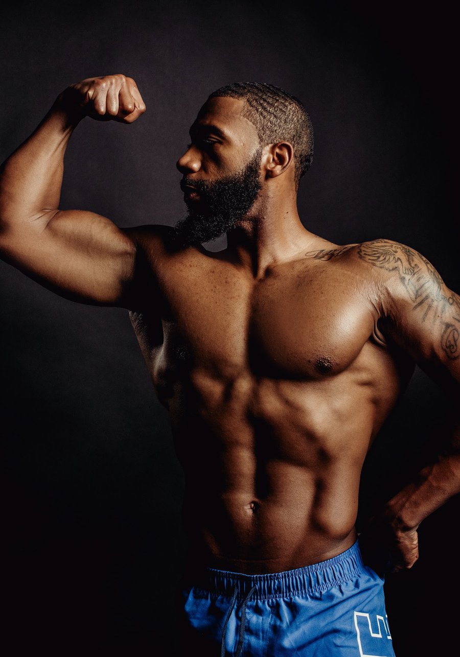 Bicep flex, side profile